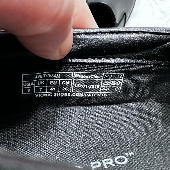 Vionic pro mahogany Avery black slip on comfort flat shoe womens size 9 - Picture 2 of 11